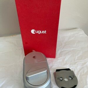 August Bluetooth Smart Lock Silver (Retrofits Over Existing Deadbolt)